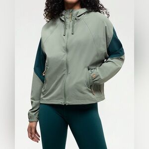 Tentree Ponderosa Jacket EcoStretch Nylon in Agave Green Jasper Women’s Size XS